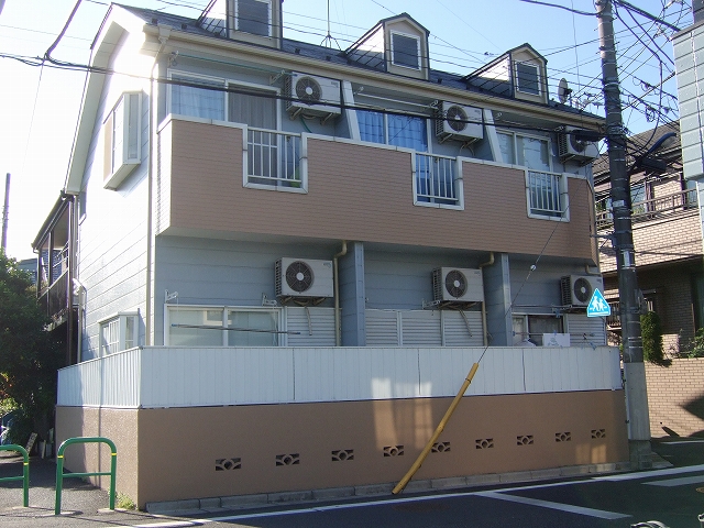 現代日本の最先端実践派ミニマリストの方々の住宅